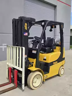 Propane Forklifts  Yale GLC050VXNEAQ084 (3)