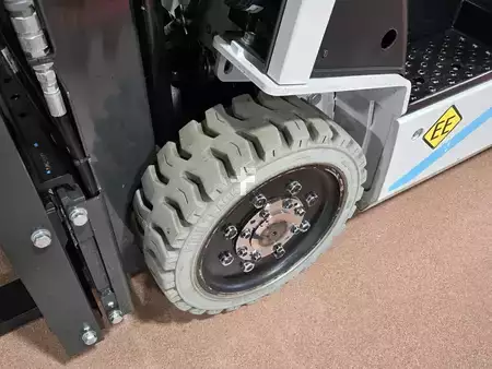 4-Wheel Electric 2022  Unicarriers MCT1B2L25E (10)