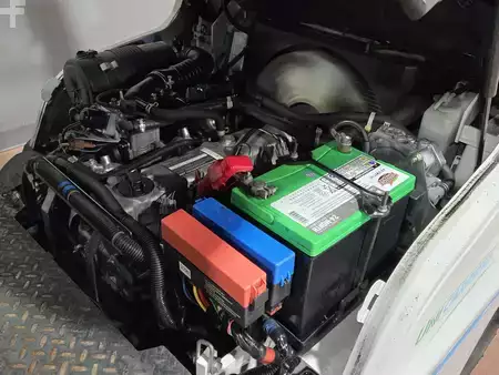 Montacargas GLP 2015  Unicarriers MCUG1F2F30LS (9)