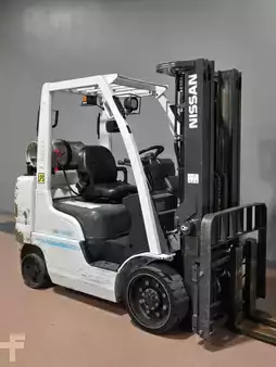 Montacargas GLP 2015  Unicarriers MCUG1F2F30LS (4)