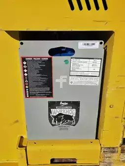 Montacargas de Pasillo Angosto 2019  Yale OS030EFN24TE095 (10)