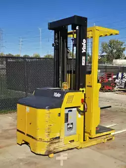 Montacargas de Pasillo Angosto 2019  Yale OS030EFN24TE095 (5)