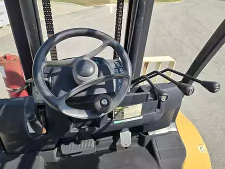 Diesel Forklifts  Yale GDP155VXNTBV126 (10)