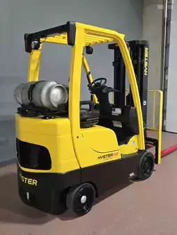 Propane Forklifts 2019  Hyster S40FTS (5)