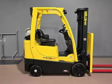Propane Forklifts 2019  Hyster S40FTS (6)