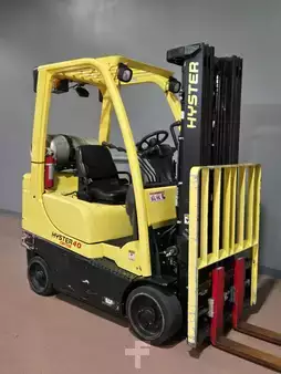 Propane Forklifts 2020  Hyster S40FTS (3)