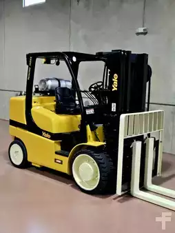Propane Forklifts 2015  Yale GLC155VXNGBE088 (4)