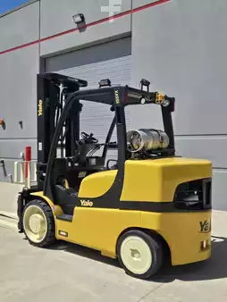 Propane Forklifts  Yale GLC155VXNEBV107 (2)