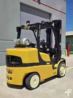 Propane Forklifts  Yale GLC155VXNEBV107 (5)