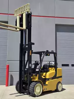 Propane Forklifts  Yale GLC155VXNEBV107 (7)