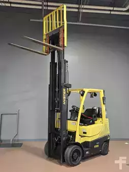 Propane Forklifts 2014  Hyster S60FT (8)