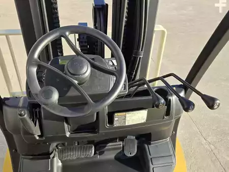 Diesel Forklifts 2017  Yale GLC080VXNTAE094 (15)
