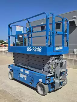 4-Wheel Electric 2018  Genie GS-3246 (2)