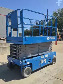4-Wheel Electric 2018  Genie GS-3246 (3)