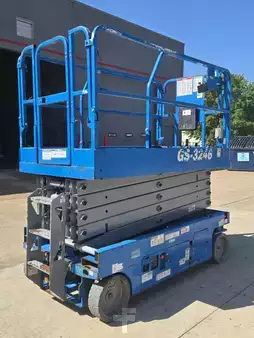 4-Wheel Electric 2018  Genie GS-3246 (4)