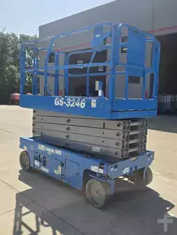 4-Wheel Electric 2018  Genie GS-3246 (5)