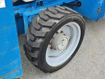 Montacargas Todo Terreno 2008  Genie GS-5390RT (9)