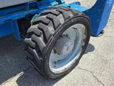 Montacargas Todo Terreno 2008  Genie GS-5390RT (10)
