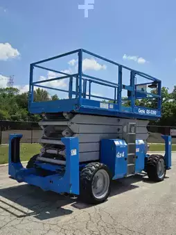 Montacargas Todo Terreno 2008  Genie GS-5390RT (5)