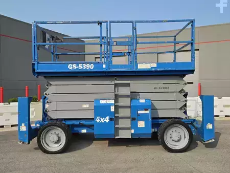 Montacargas Todo Terreno 2013  Genie GS-5390RT (1)