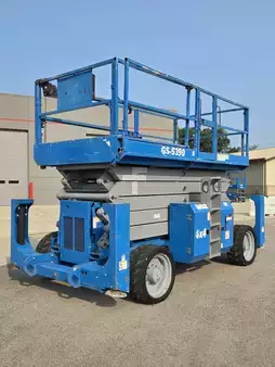 Montacargas Todo Terreno 2013  Genie GS-5390RT (3)