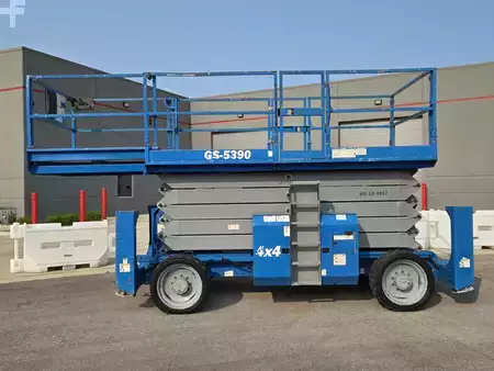 Montacargas Todo Terreno 2013  Genie GS-5390RT (7)