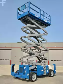 Montacargas Todo Terreno 2013  Genie GS-5390RT (8)