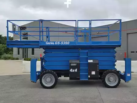 Montacargas Todo Terreno 2015  Genie GS-5390RT (7)
