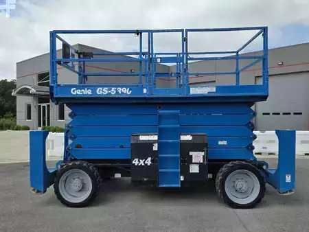 Montacargas Todo Terreno 2015  Genie GS-5390RT (6)