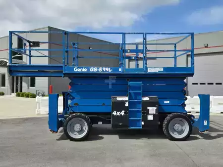 Montacargas Todo Terreno 2015  Genie GS-5390RT (7)