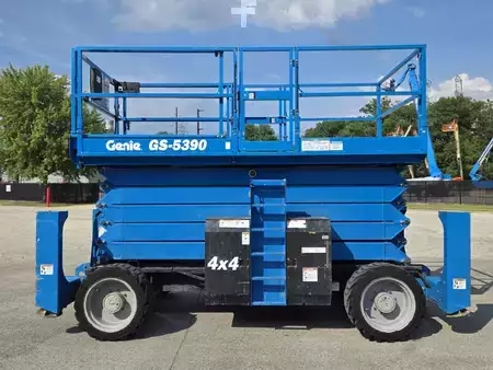 Montacargas Todo Terreno 2016  Genie GS-5390RT (1)