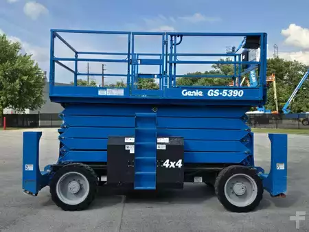 Montacargas Todo Terreno 2016  Genie GS-5390RT (6)