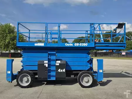 Montacargas Todo Terreno 2016  Genie GS-5390RT (7)