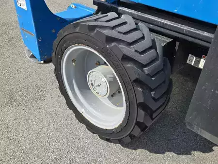 Montacargas Todo Terreno 2016  Genie GS-5390RT (9)