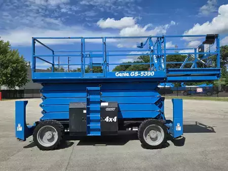 Montacargas Todo Terreno 2016  Genie GS-5390RT (7)