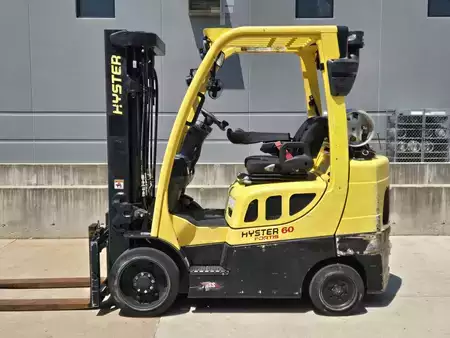Propane Forklifts 2018  Hyster S60FT (1)