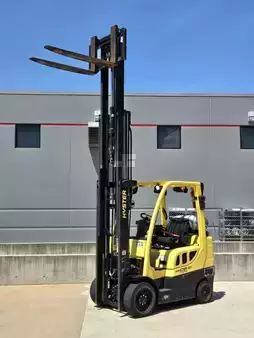 Propane Forklifts 2018  Hyster S60FT (8)