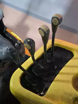 Montacargas diésel 2013  Hyundai 40DS-7E (12)