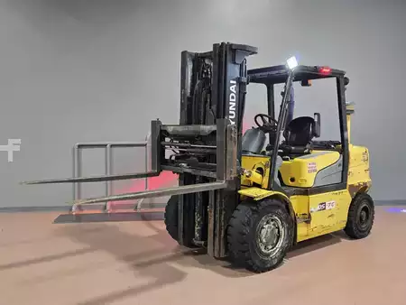 Montacargas diésel 2013  Hyundai 40DS-7E (9)