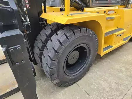 Diesel Forklifts  Hyundai 160D-9 (5)