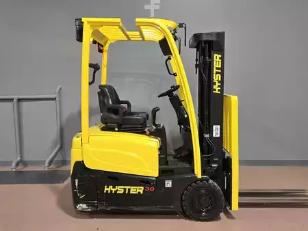 Turret Truck 2022  Hyster J30XNT (6)