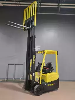 Turret Truck 2022  Hyster J30XNT (8)