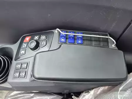 Manipulador Telescópico fijo 2024  Manitou MHT 10135 ST5 (15)