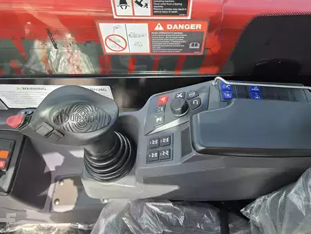 Manipulador Telescópico fijo 2026  Manitou MHT790 (13)