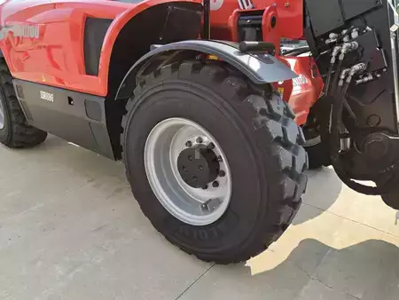 Manipulador Telescópico fijo 2023  Manitou MHT 10135 ST5 (12)