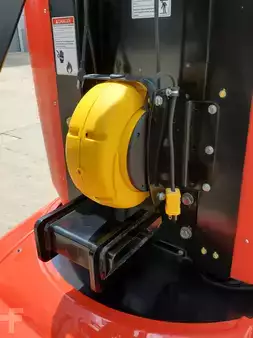 Montacargas Eléctrico (4 ruedas) 2020  Genie GR-26J (13)