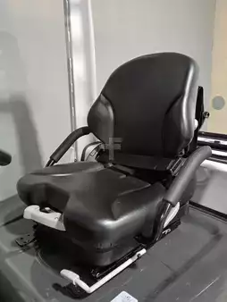 Montacargas GLP 2024  Unicarriers MP1F2A25DV (13)