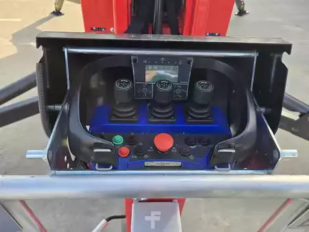 Other 2025  TRACKED LIFTS 27.14 (13)