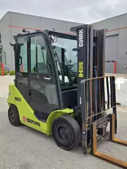 Diesel Forklifts 2022  Clark S25D (4)