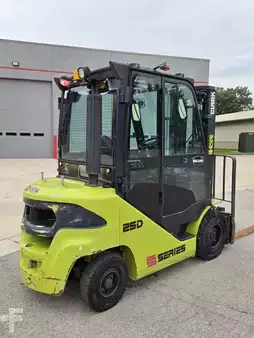 Diesel Forklifts 2022  Clark S25D (5)